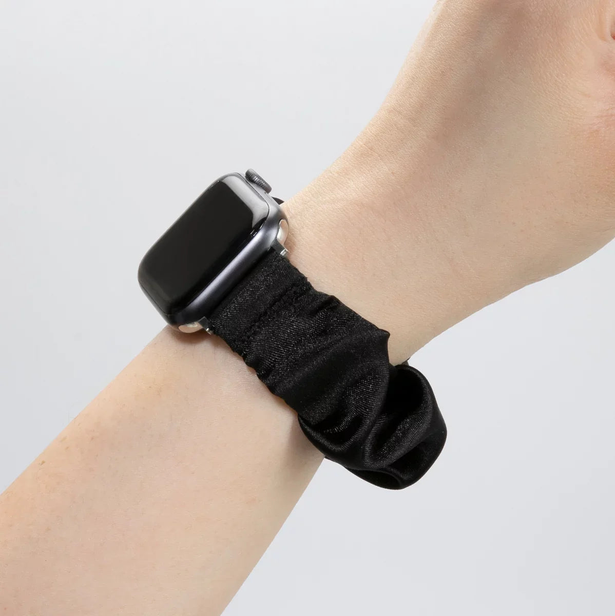 Curea tip scrunchie Laut Pop Loop pt. Apple Watch 45/44/42 mm Black - L_AWL_PL_BK - 4895206922357 - 3