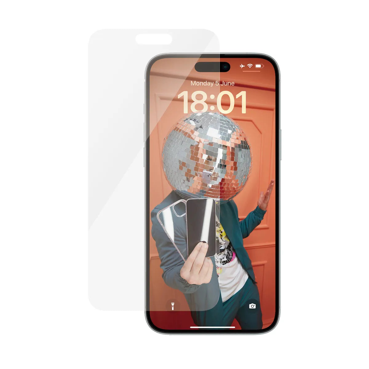 Folie Sticla Securizata Ecran PanzerGlass pt. iPhone 15 Plus - Classic Fit Platinum Strength Protectie la Zgarieturi & Impact