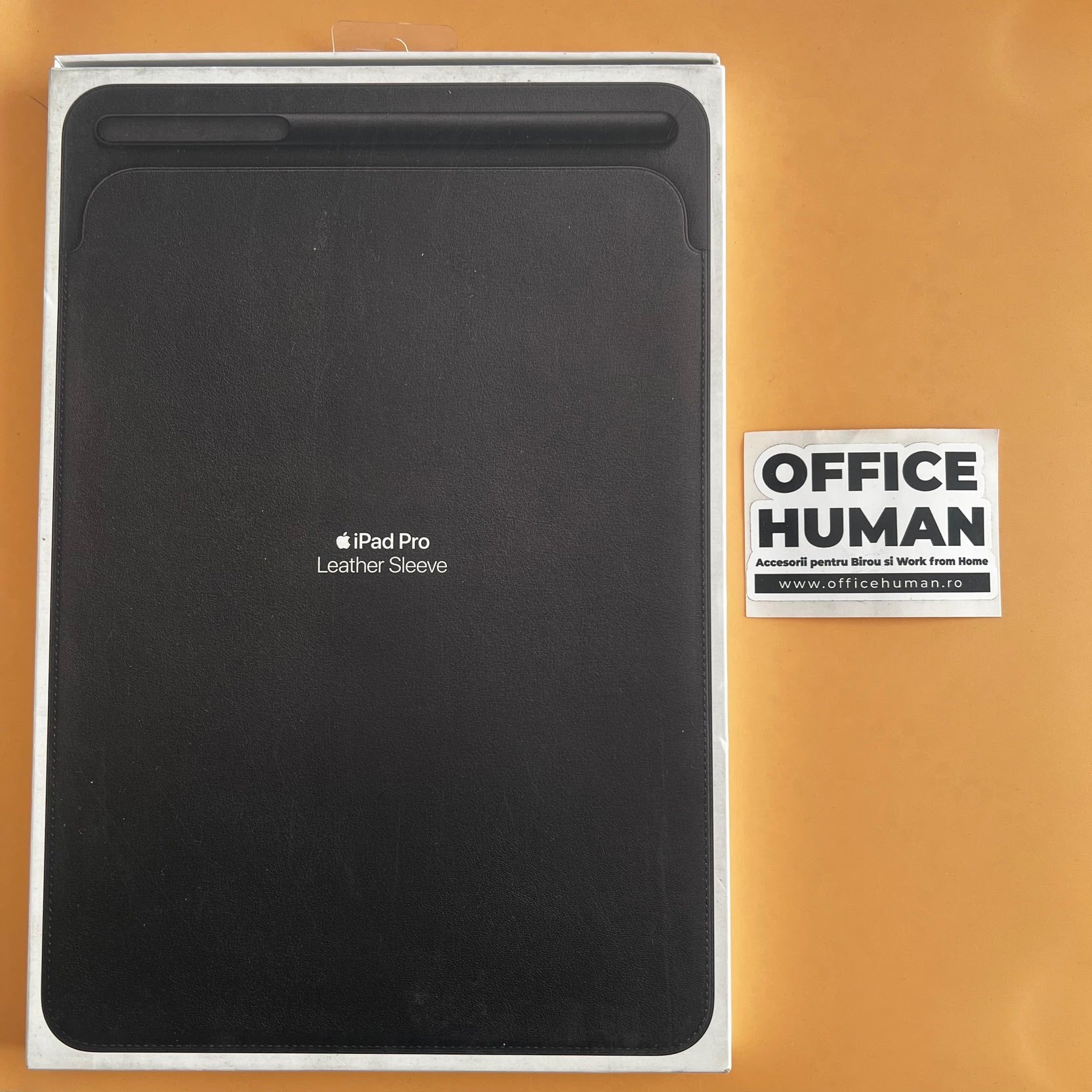 Husa Piele Naturala Apple Sleeve pt. iPad Pro 10.5’’ 11’’ (M4/2022/2021/2020/2018) Black - MPU62ZM/A Originala Resigilat - MPU62ZM/A-A