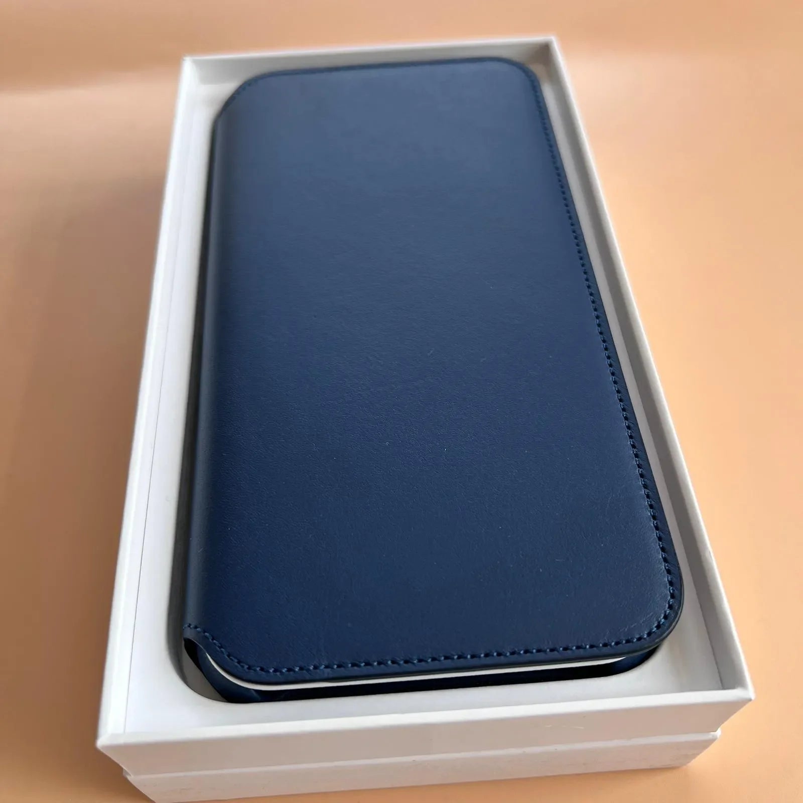 Husa Piele Naturala Folio Apple pt iPhone 11 Pro Max Deep Sea Blue - MY1P2ZM/A Originala Resigilat - MY1P2ZM/A-A - 190199651456 - 10
