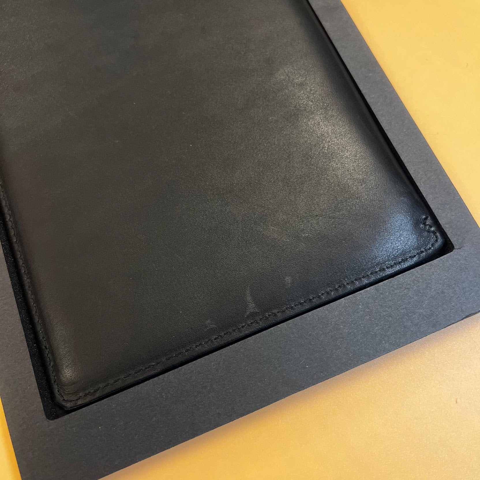 Husa Piele Naturala Mujjo Slim Fit pt. iPad Mini (7/6/5/4/3/2/1) Resigilat - Black - MUJJO-SL-028-BK - 8718546170621 - 5