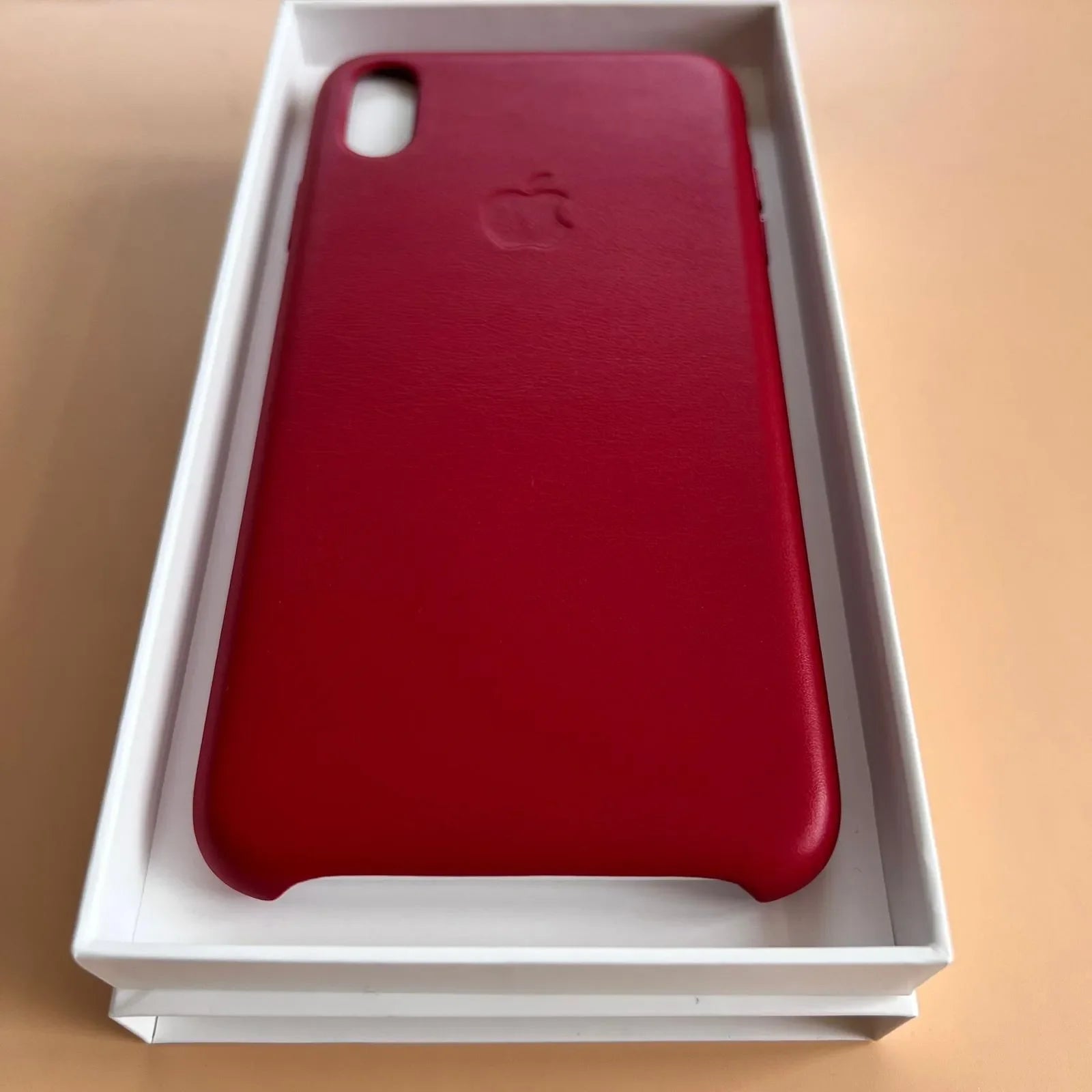 Husa Piele Naturala pt. Apple iPhone XS Max Red - MRWQ2ZM/A Originala Resigilat - MRWQ2ZM/A-A - 190198763426 - 5