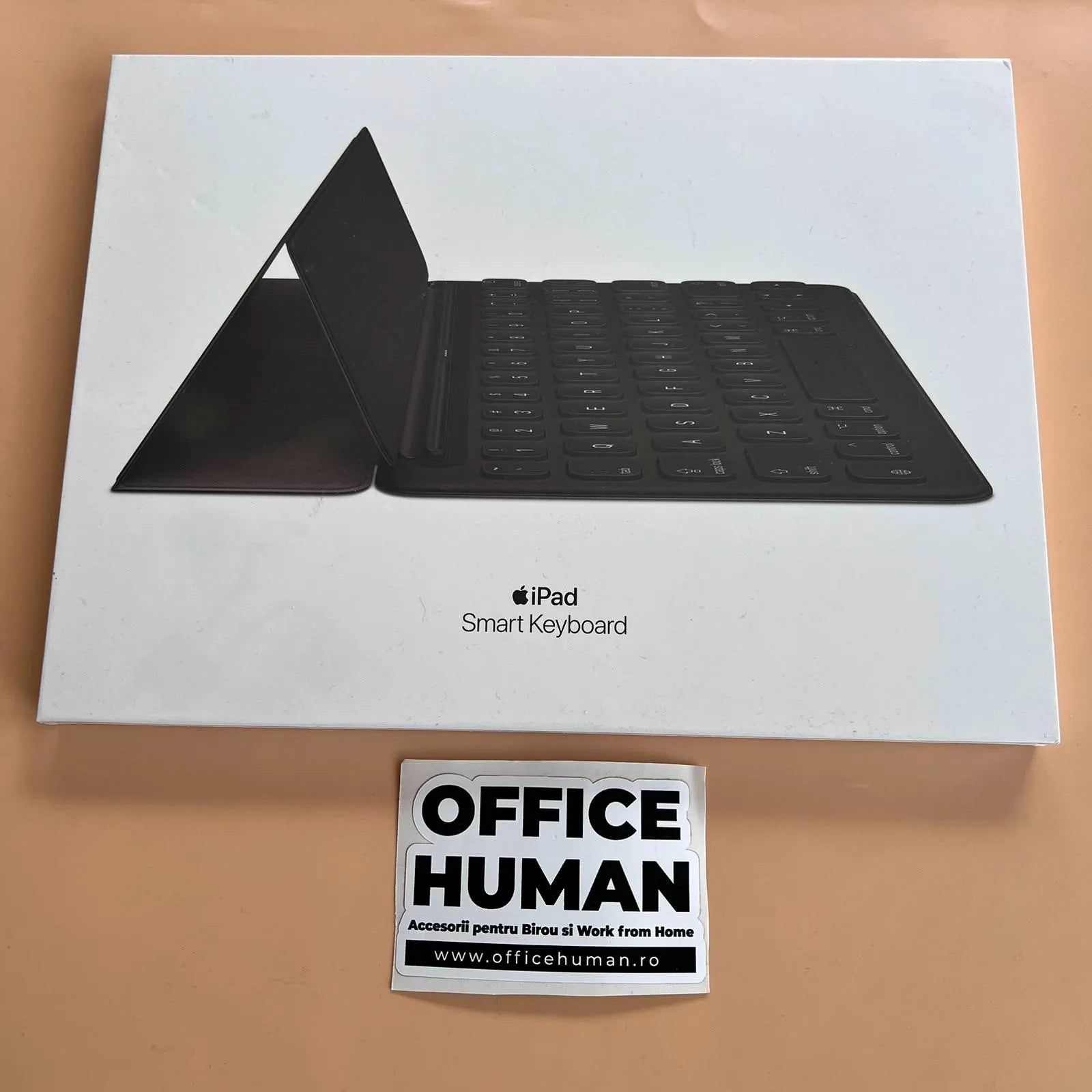 Husa Tastatura Apple Smart Folio Keyboard pt. iPad 9 8 & 7 Pro 10.5 Air 3 (2019) - MX3L2BG/A Layout Bulgar Originala - 190199306691