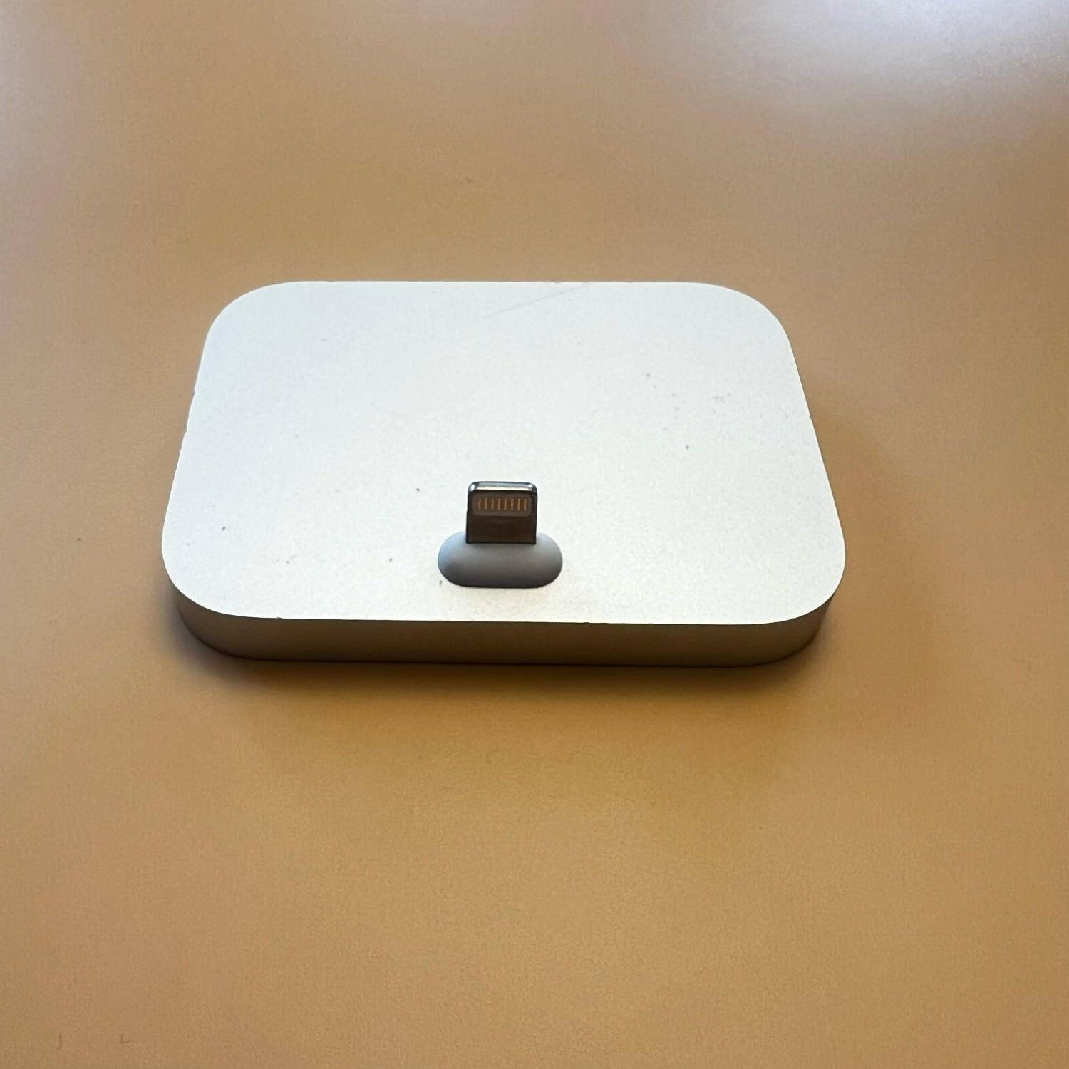 Suport Dock incarcare Apple iPhone - Original Lightning 3.5mm Resigilat - 18