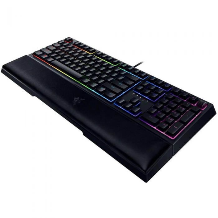 Tastatura Gaming Razer Ornata V2 - Iluminare Chroma RGB USB Tehnologie hibrida Suport Incheieturi Rotita Digitala - RZ03-03380100-R3M1