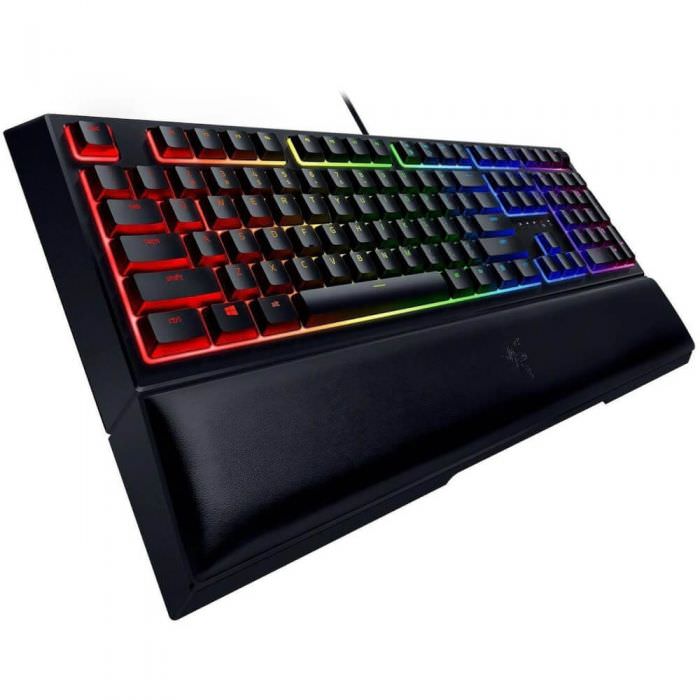 Tastatura Gaming Razer Ornata V2 - Iluminare Chroma RGB USB Tehnologie hibrida Suport Incheieturi Rotita Digitala - RZ03-03380100-R3M1