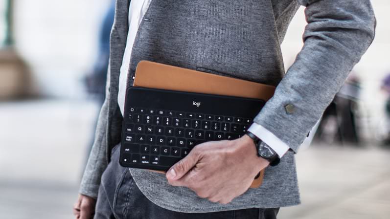 Tastatura Wireless Logitech Keys-to-Go - Layout Italian QWERTY Bluetooth Reincarcabila Resigilat - Black - 920-006707 - 5099206055483 - 12