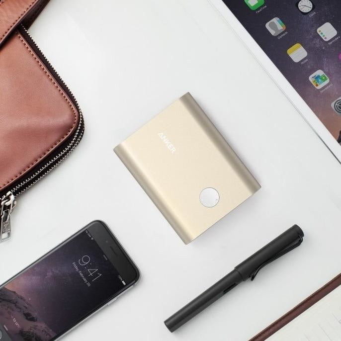 Baterie Externa Anker PowerCore + 13400 mAh - 2 x USB PowerIQ Quick Charge 3.0 - Gold - A1316HB1 - 848061040005 - 10